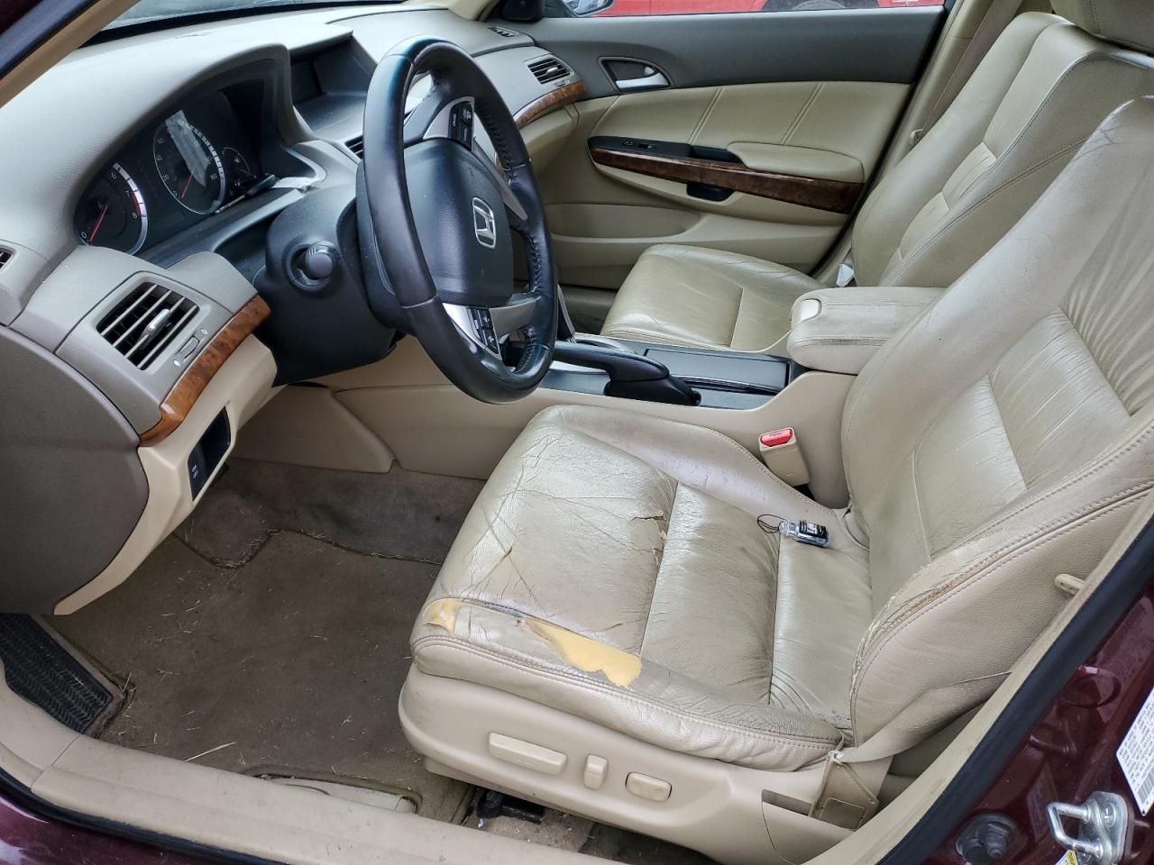 2009 Honda Accord - Image 7