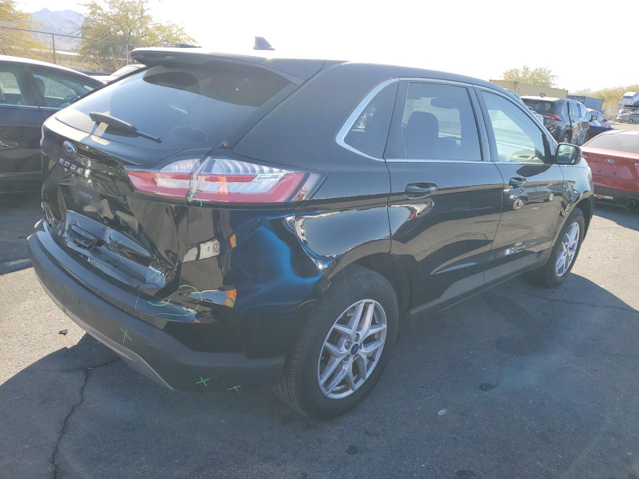 VIN 2FMPK4J9XNBB04025 2022 FORD EDGE no.3