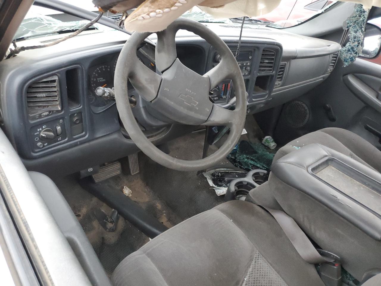 2007 Chevrolet Silverado - Image 8