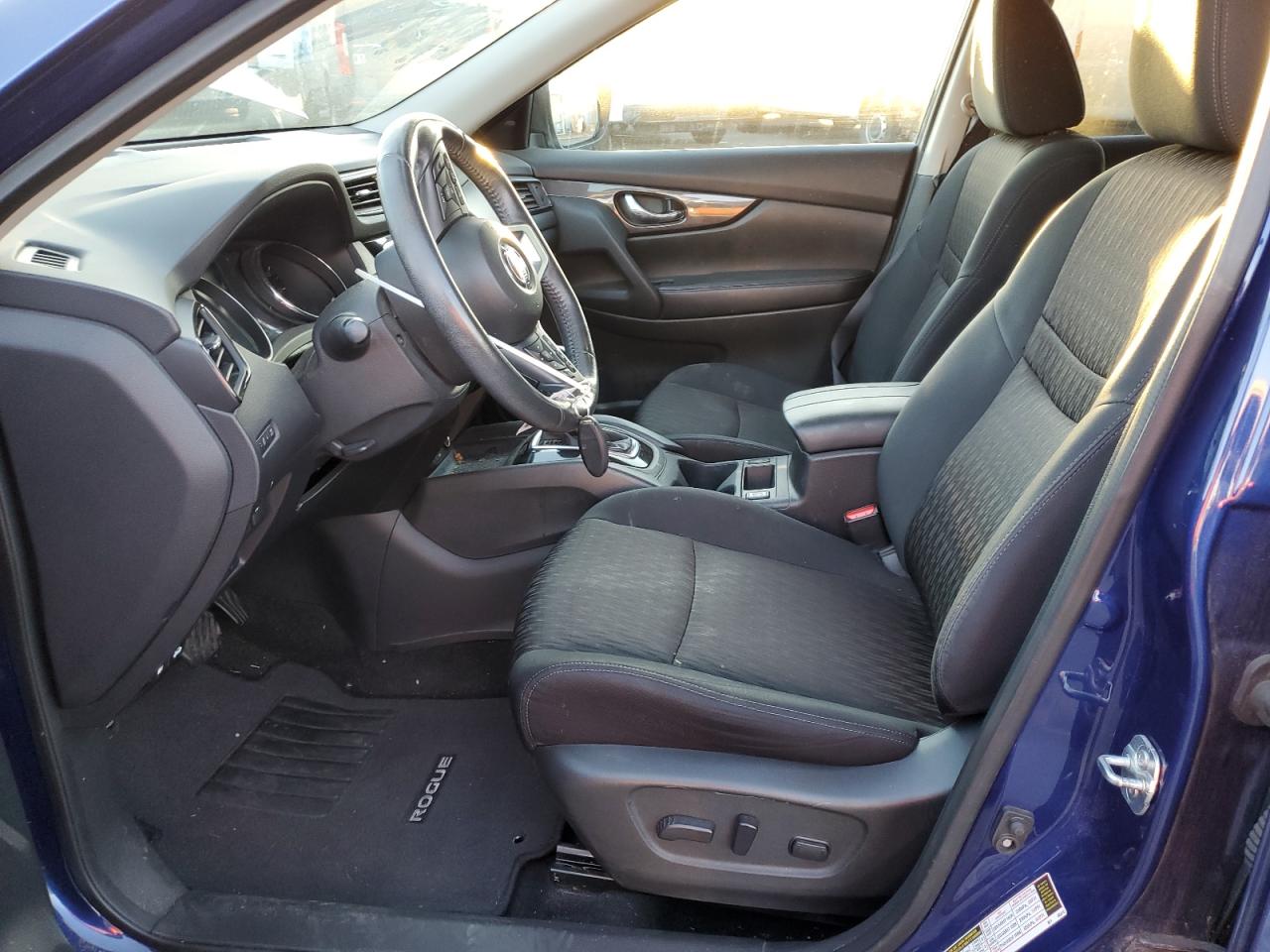 2017 Nissan Rogue - Image 7