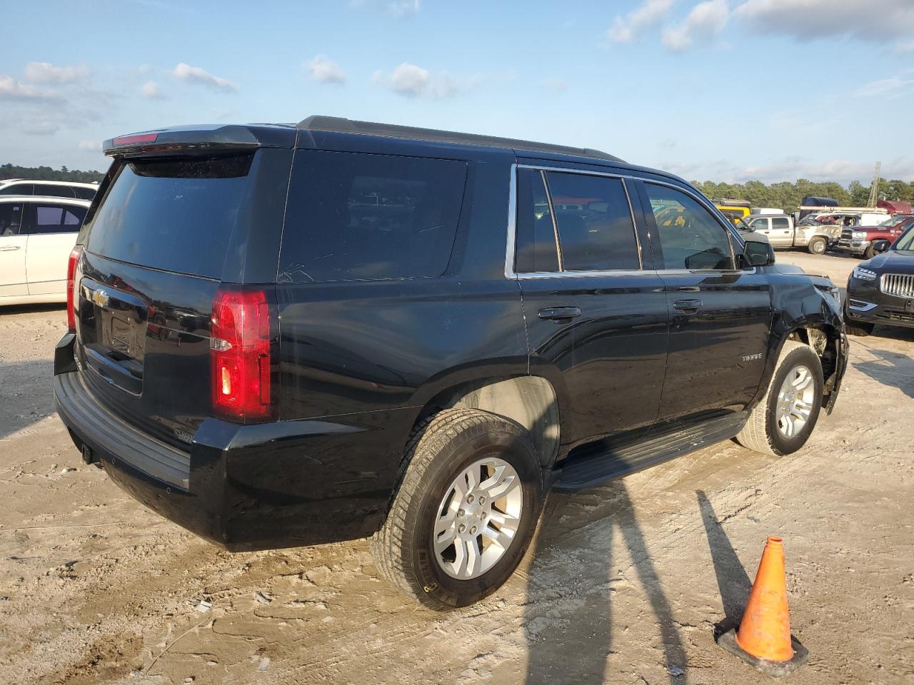 2019 Chevrolet Tahoe - Image 3