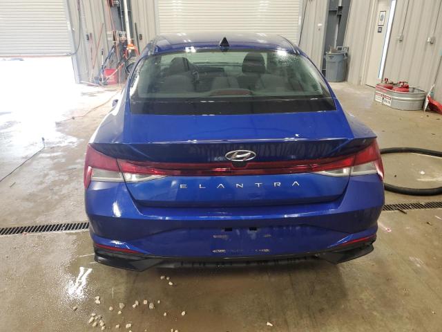  HYUNDAI ELANTRA 2021 Синий