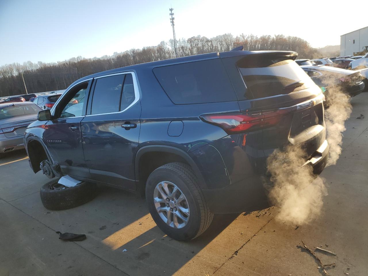 2022 Chevrolet Traverse - Image 2
