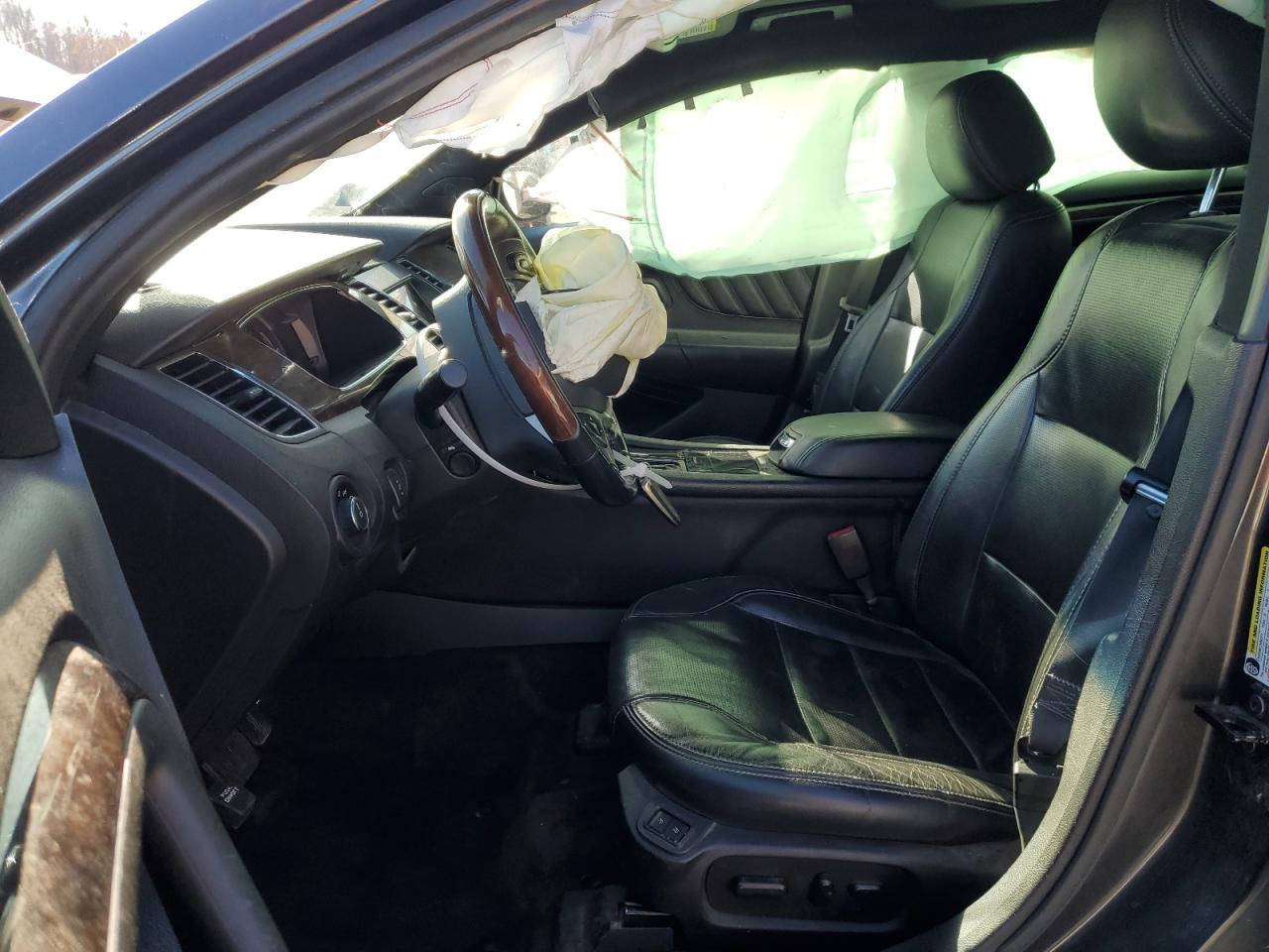 2018 Ford Taurus - Image 7