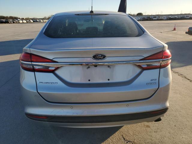  FORD FUSION 2018 Серебристый