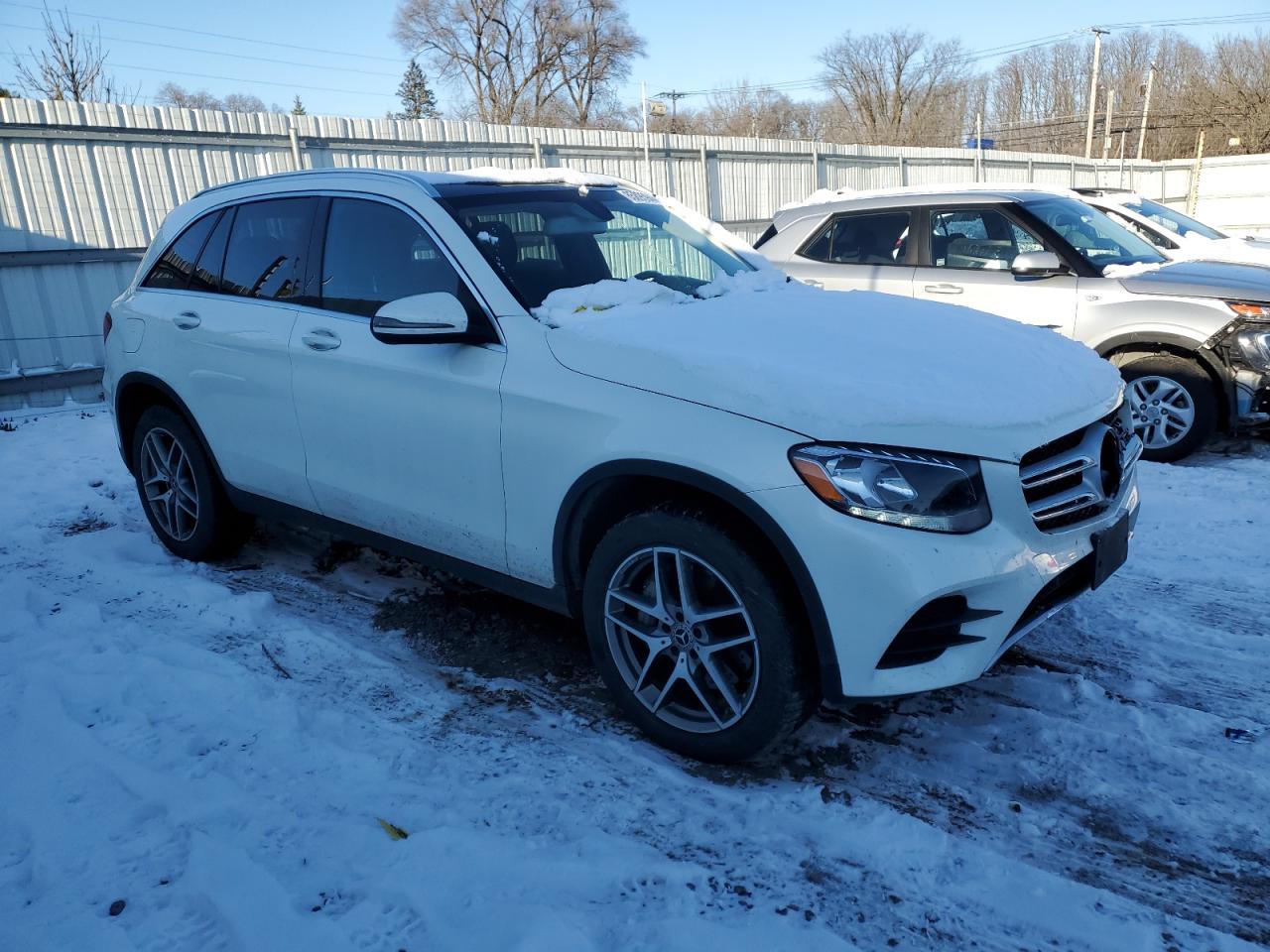 VIN WDC0G4KB5HF260303 2017 MERCEDES-BENZ GLC-CLASS no.4