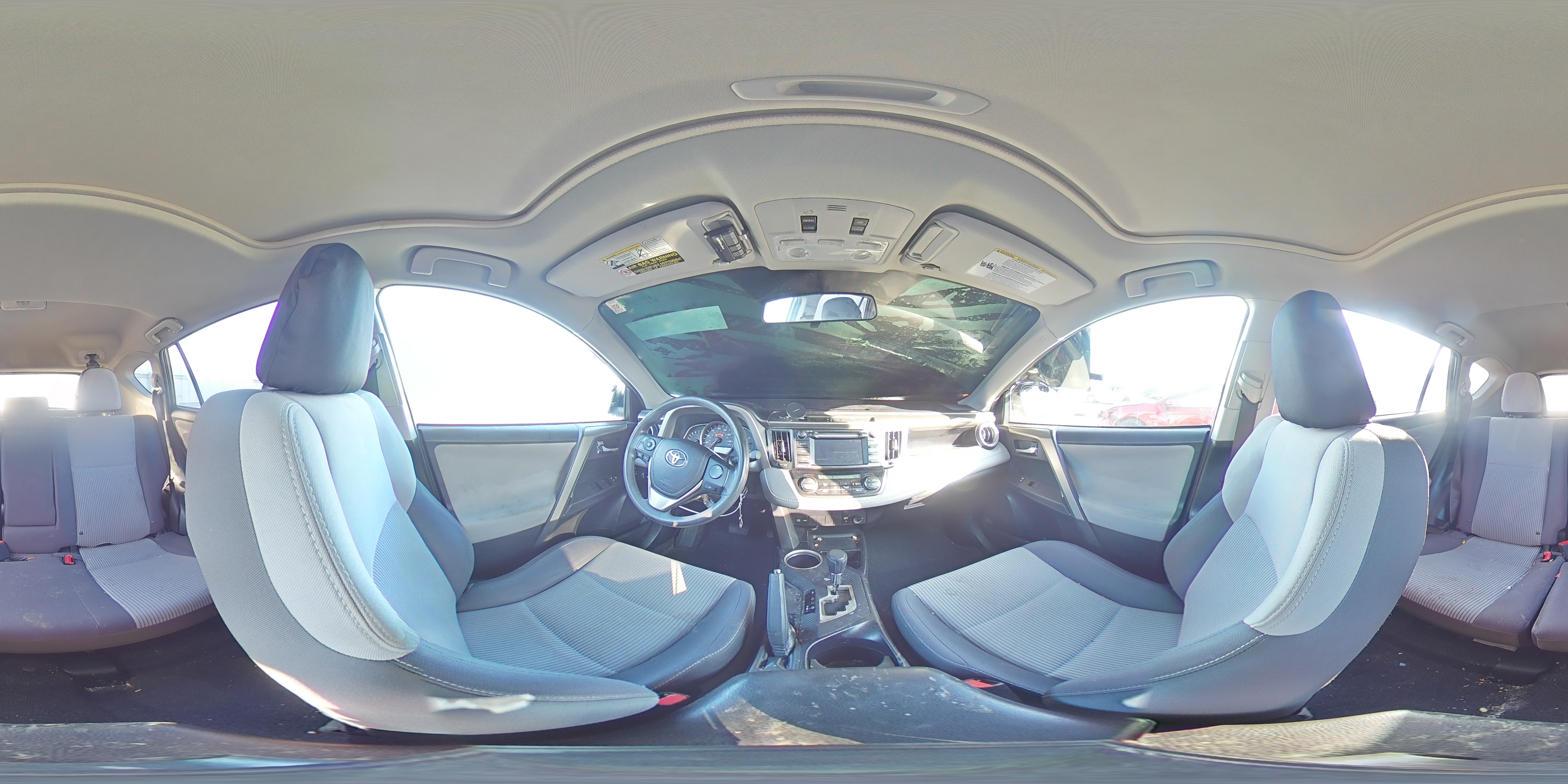 2014 Toyota RAV 4 - Image 12