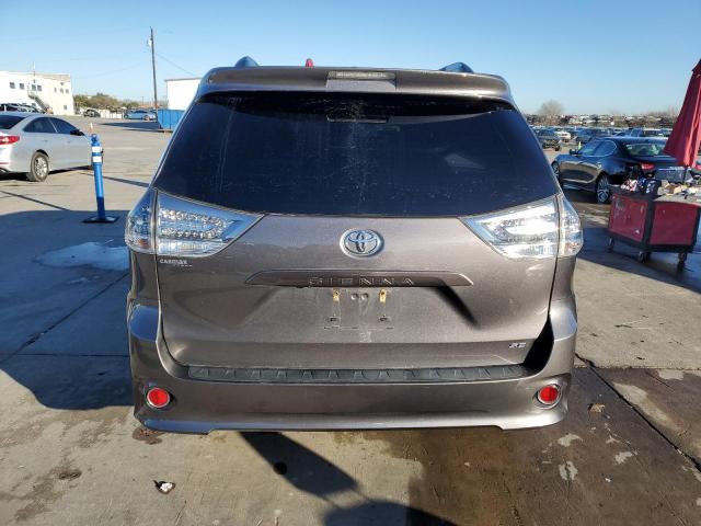  TOYOTA SIENNA 2015 Szary