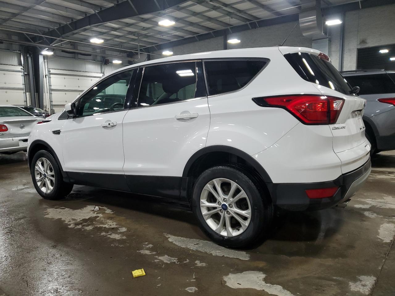 2019 Ford Escape - Image 2