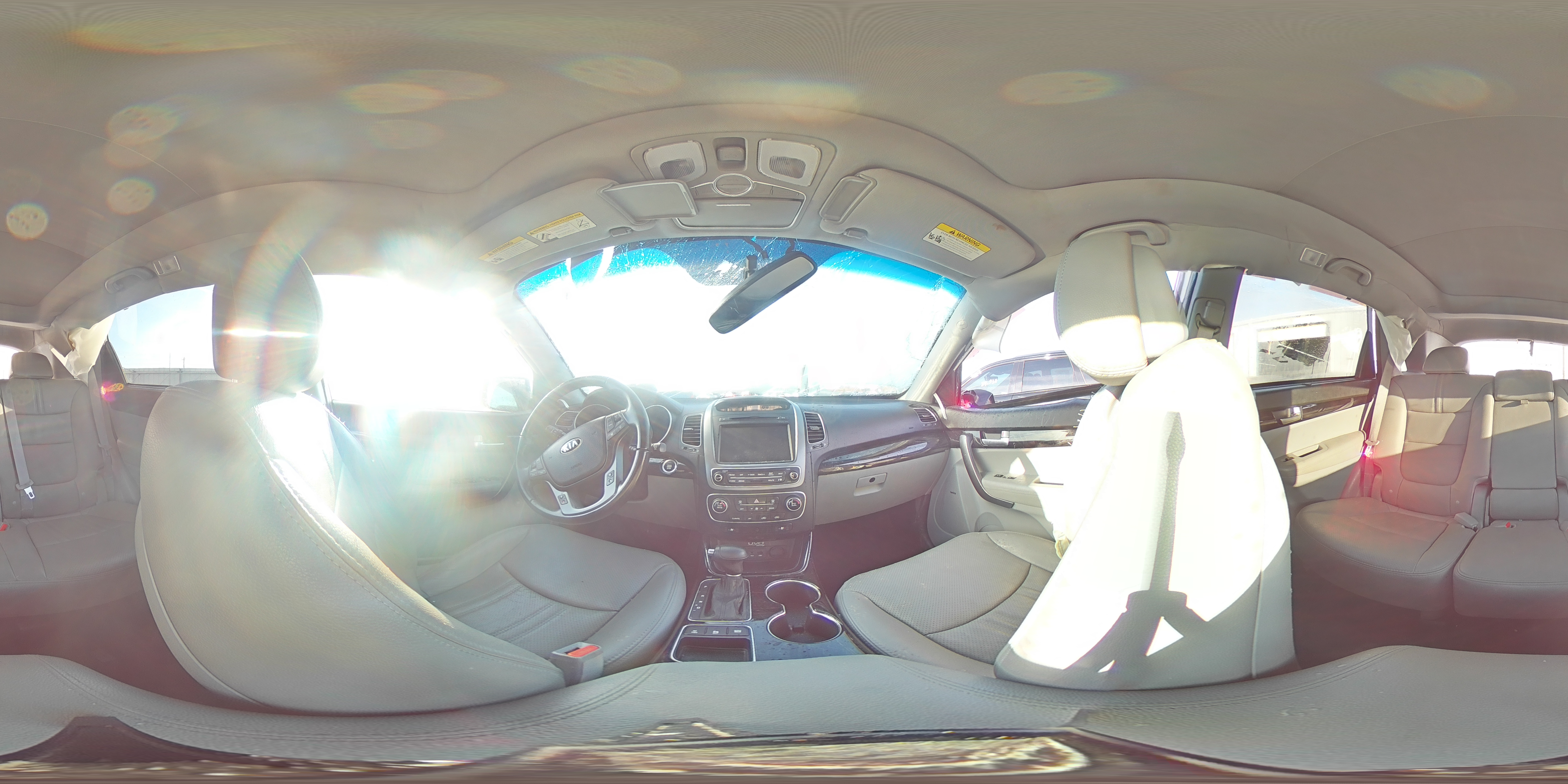 2014 Kia Sorento - Image 13