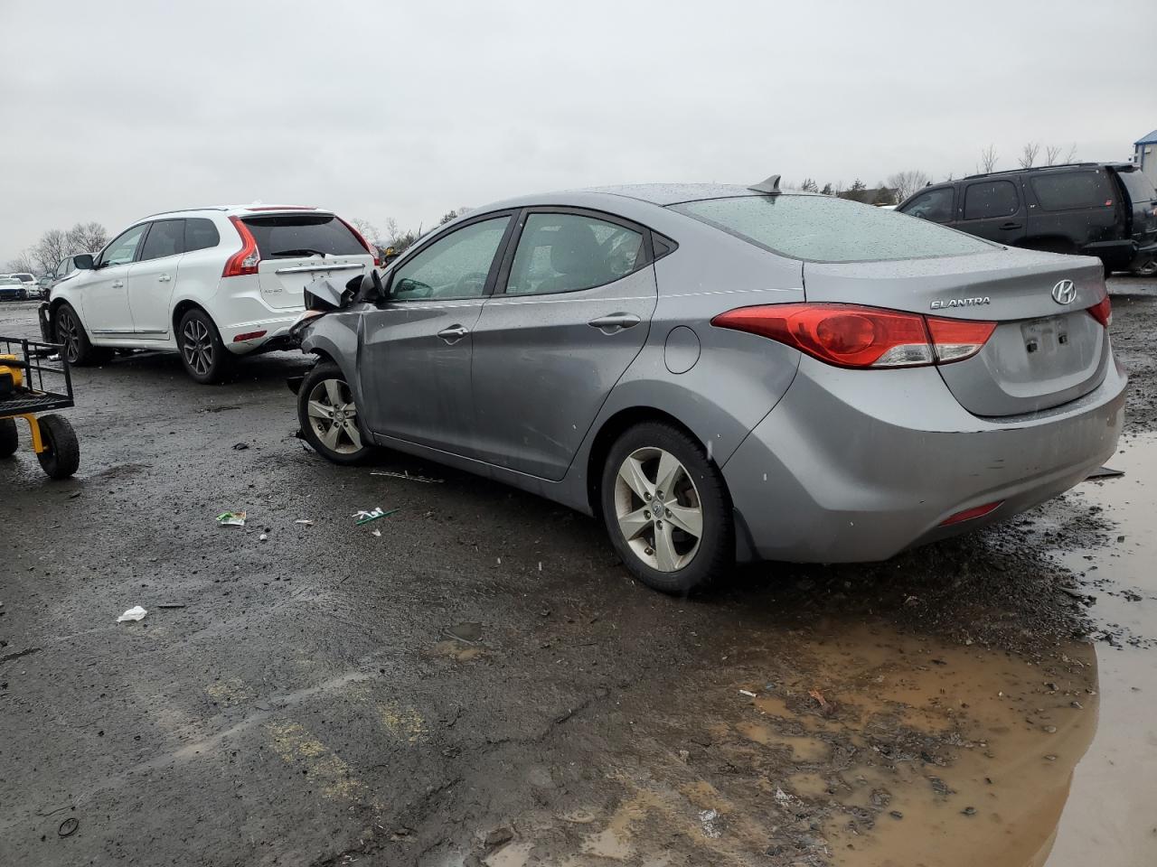 VIN KMHDH4AE9DU605768 2013 HYUNDAI ELANTRA no.2