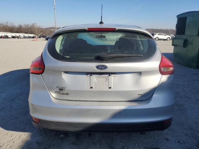  FORD FOCUS 2017 Srebrny