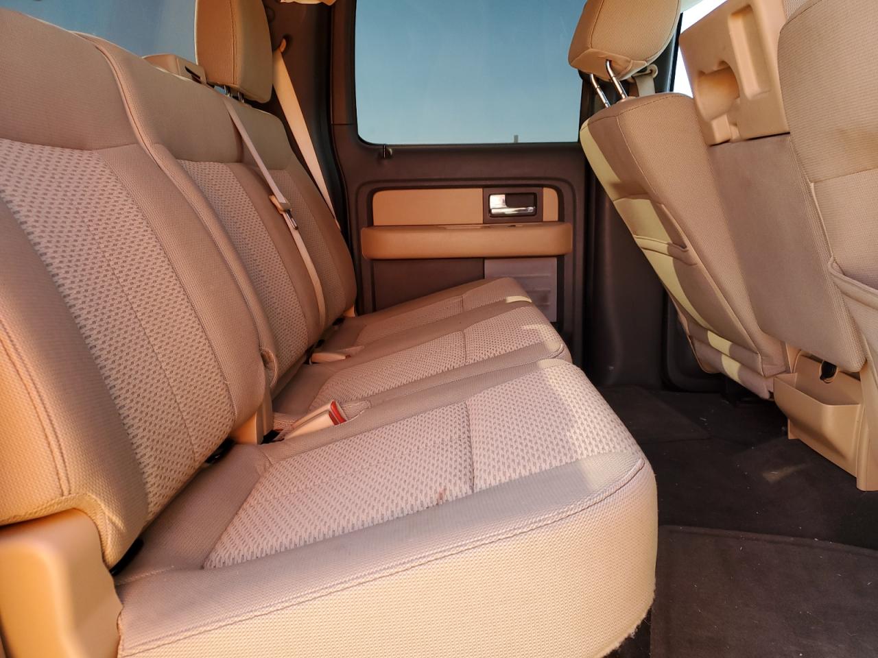 2012 Ford F-150 - Image 10
