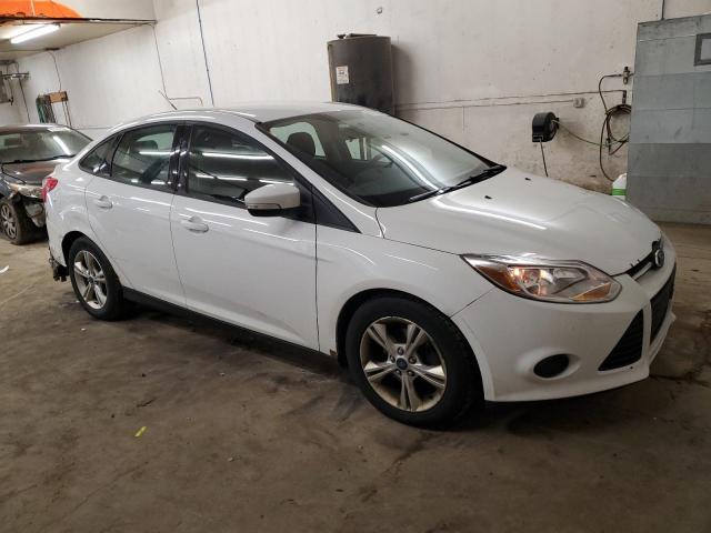 Sedans FORD FOCUS 2013 White