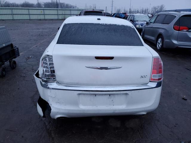 Sedans CHRYSLER 300 2012 White
