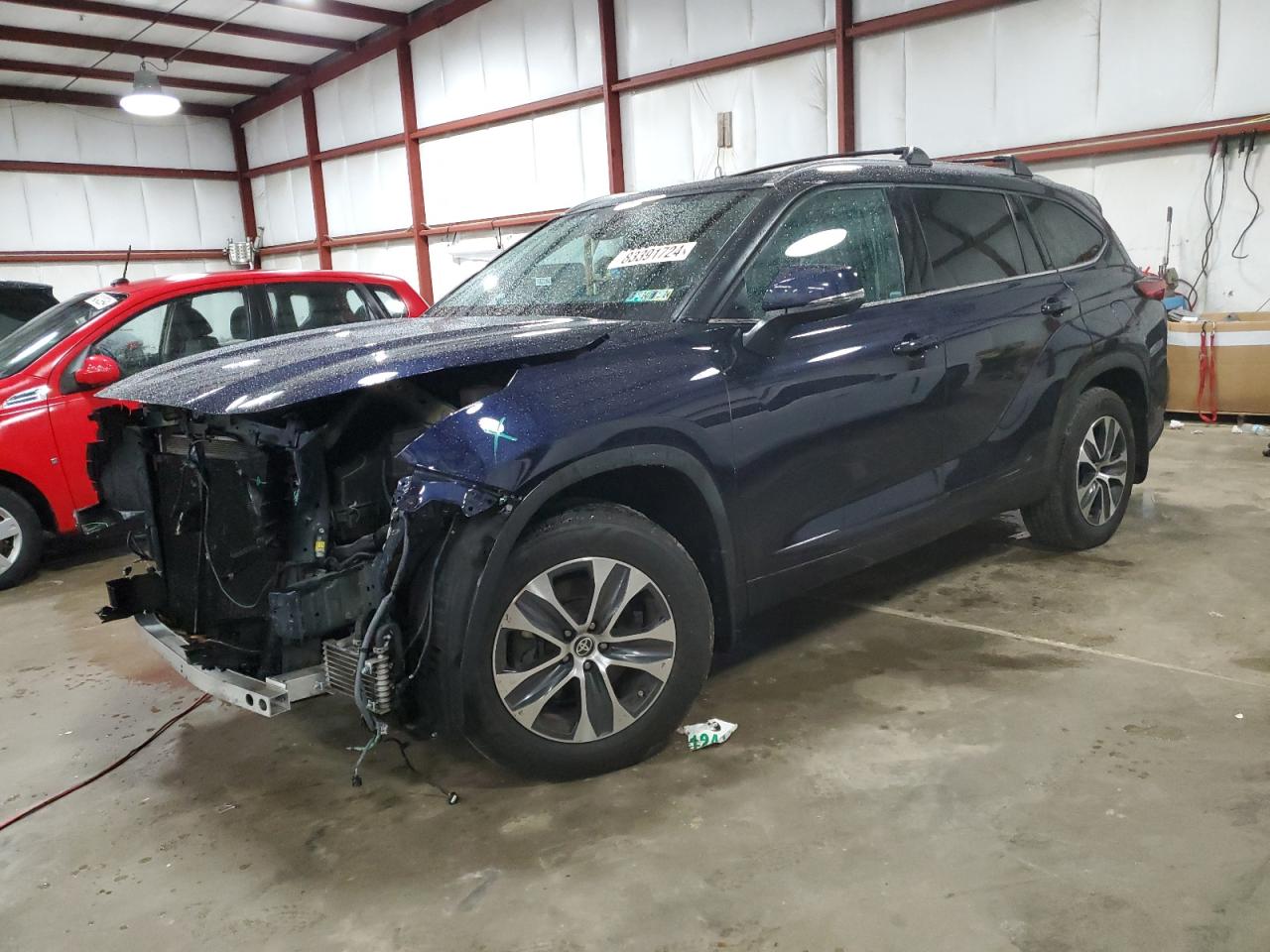 2020 Toyota Highlander - Image 1