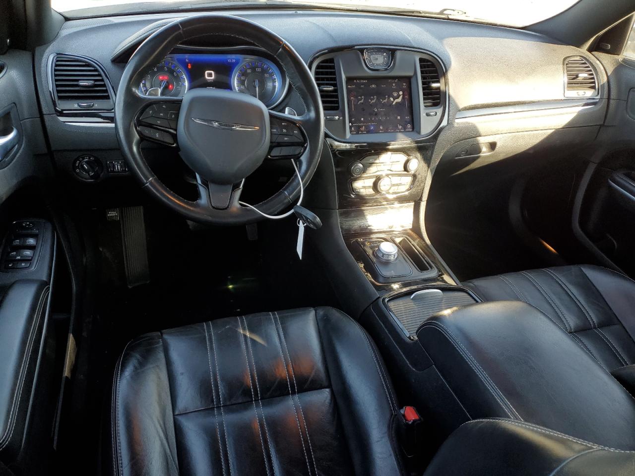 2021 Chrysler 300 - Image 8