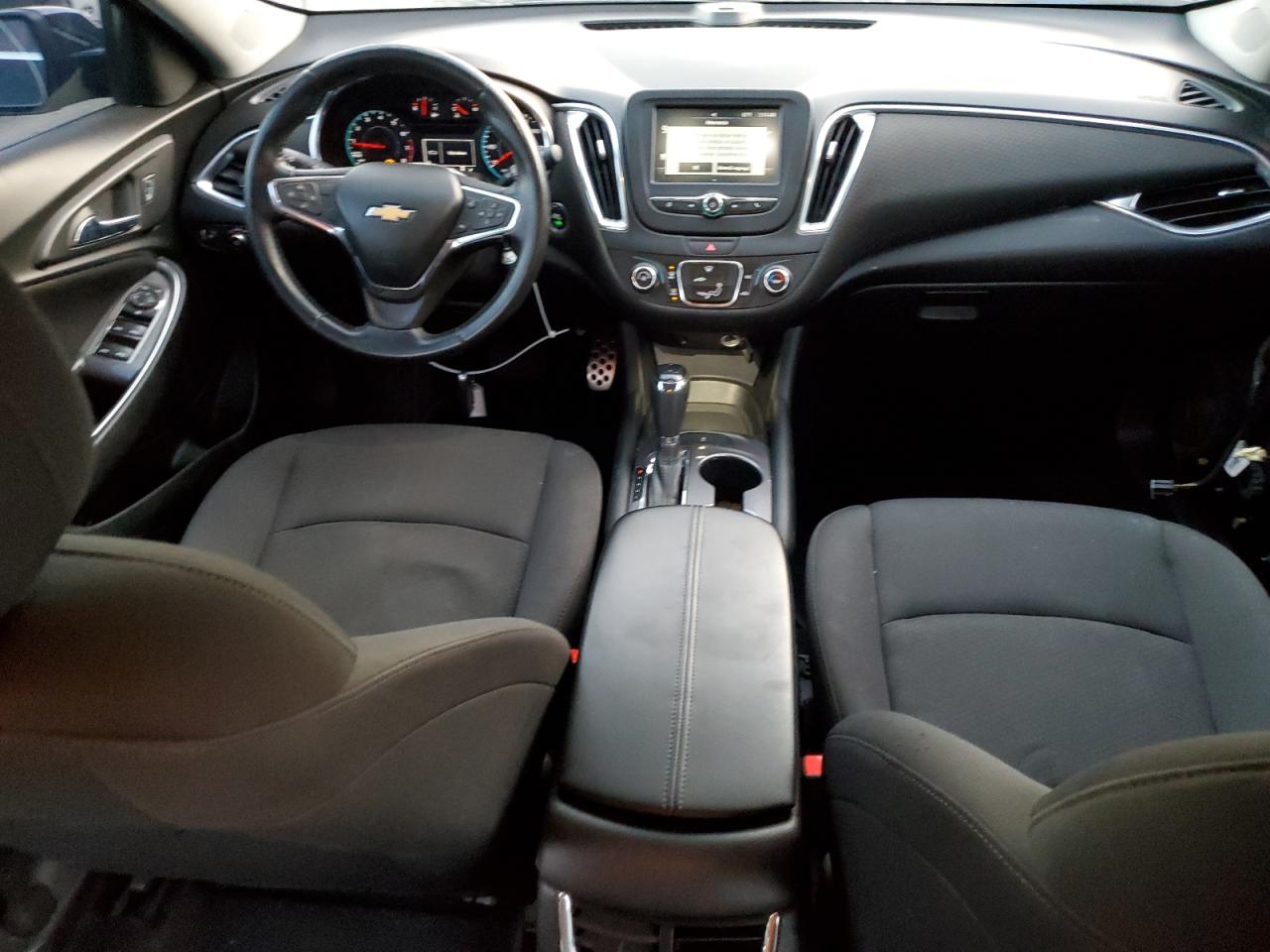 2016 Chevrolet Malibu - Image 8