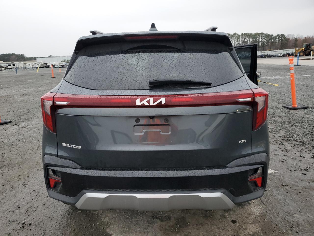 2024 Kia Seltos - Image 6