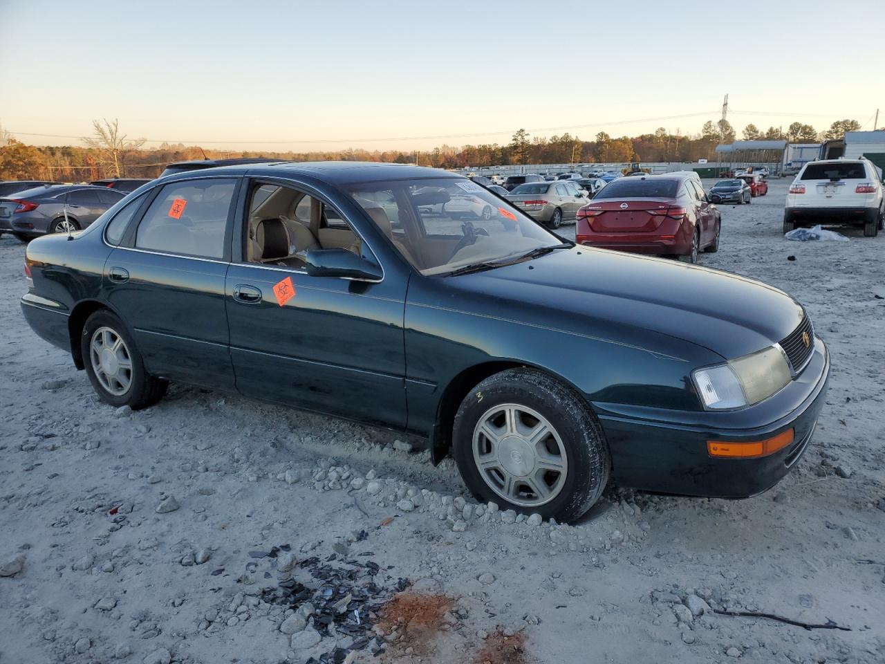 1995 Toyota Avalon - Image 4