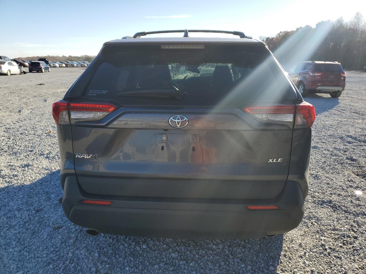 2019 Toyota RAV 4 - Image 6