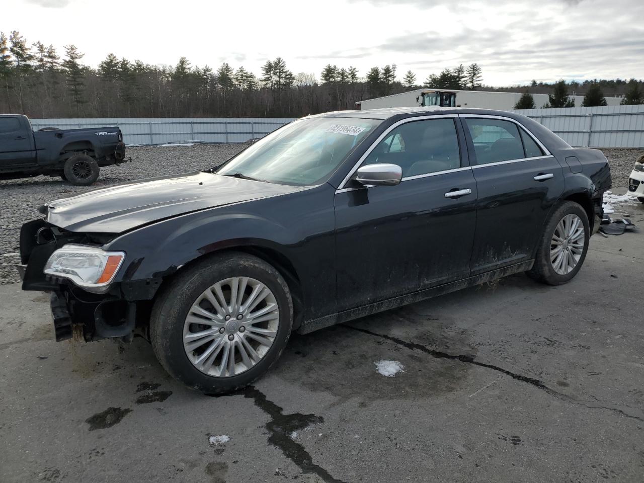 2014 Chrysler 300C Varvatos for Sale in Candia, NH - Front End