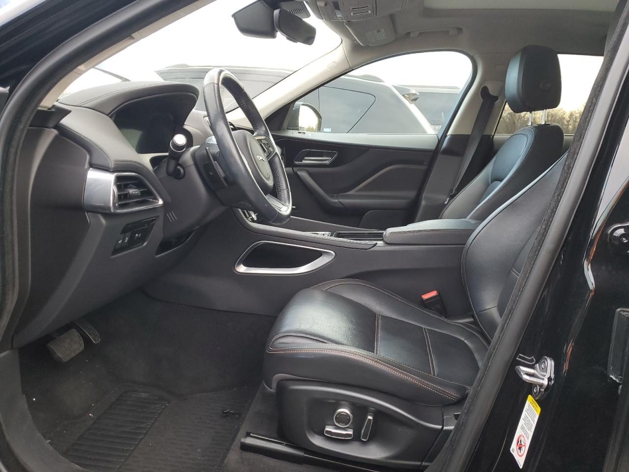 2020 Jaguar F-Pace - Image 7