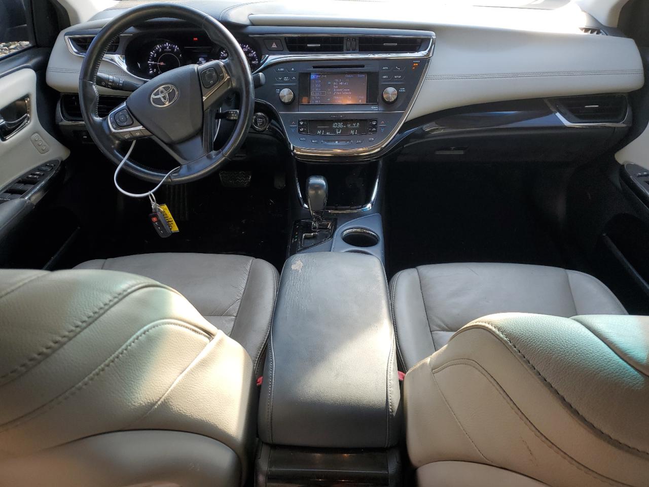 2013 Toyota Avalon - Image 8