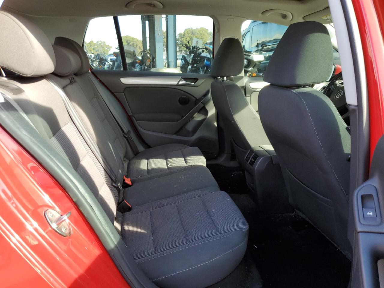 2013 Volkswagen Golf VIN: WVWDM7AJ0DW103590 Lot: 85390654