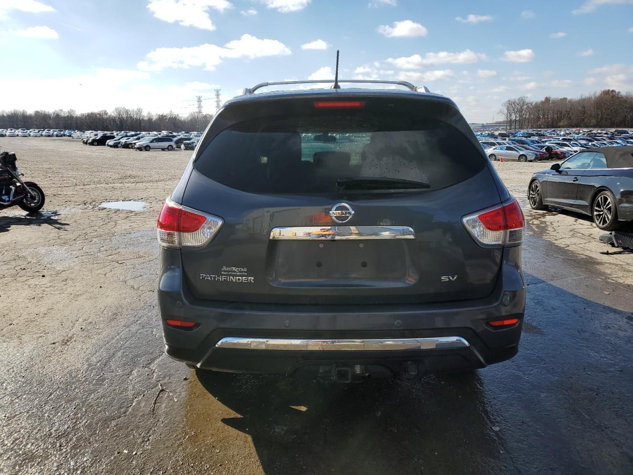 2013 Nissan Pathfinder - Image 6
