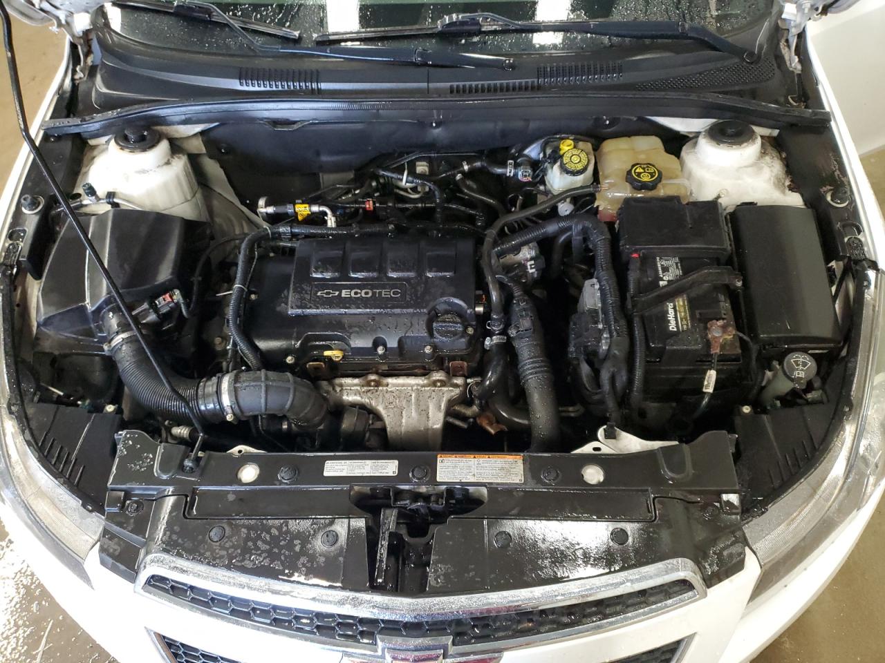 2013 Chevrolet Cruze - Image 11
