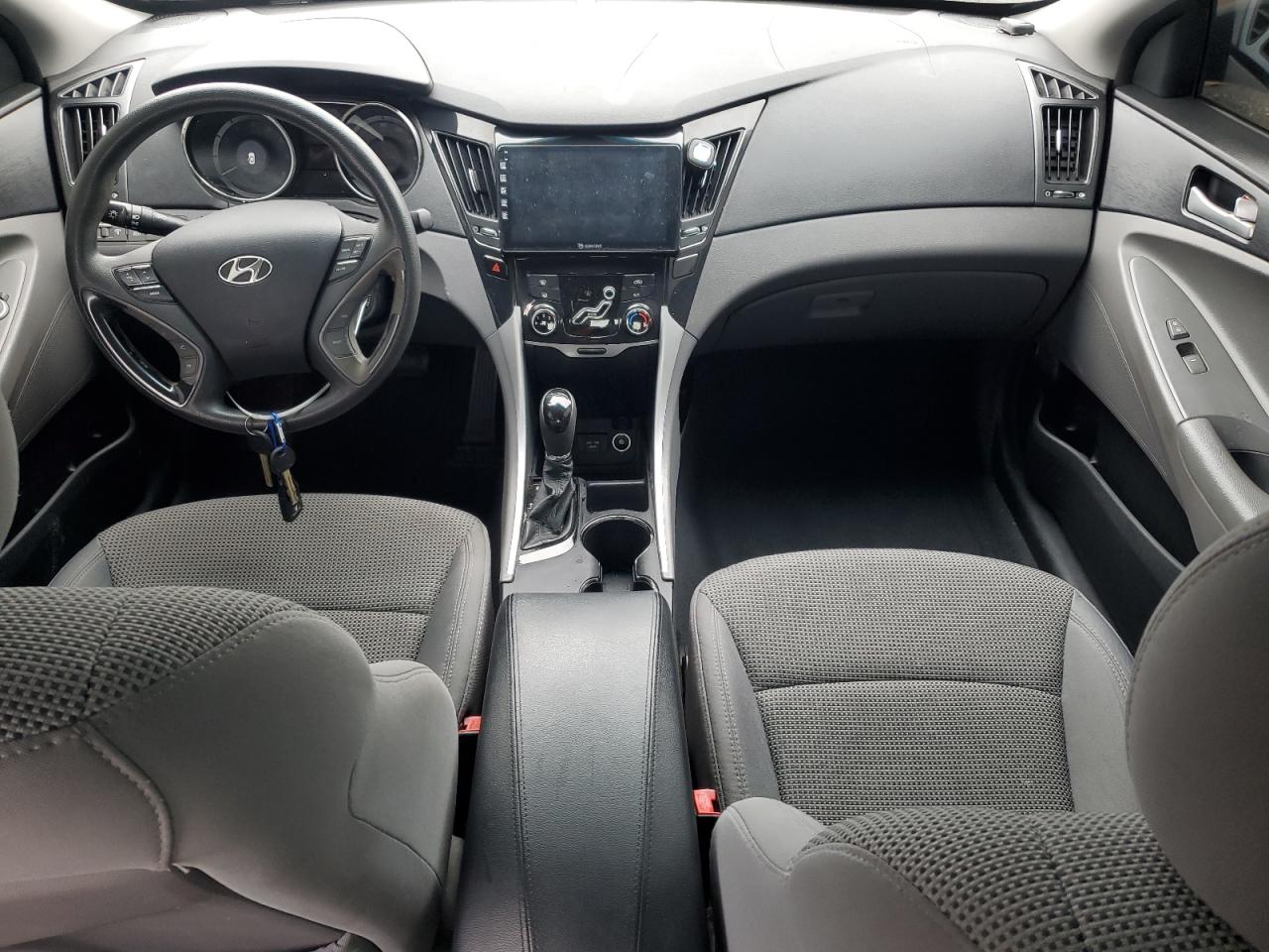2011 Hyundai Sonata - Image 8