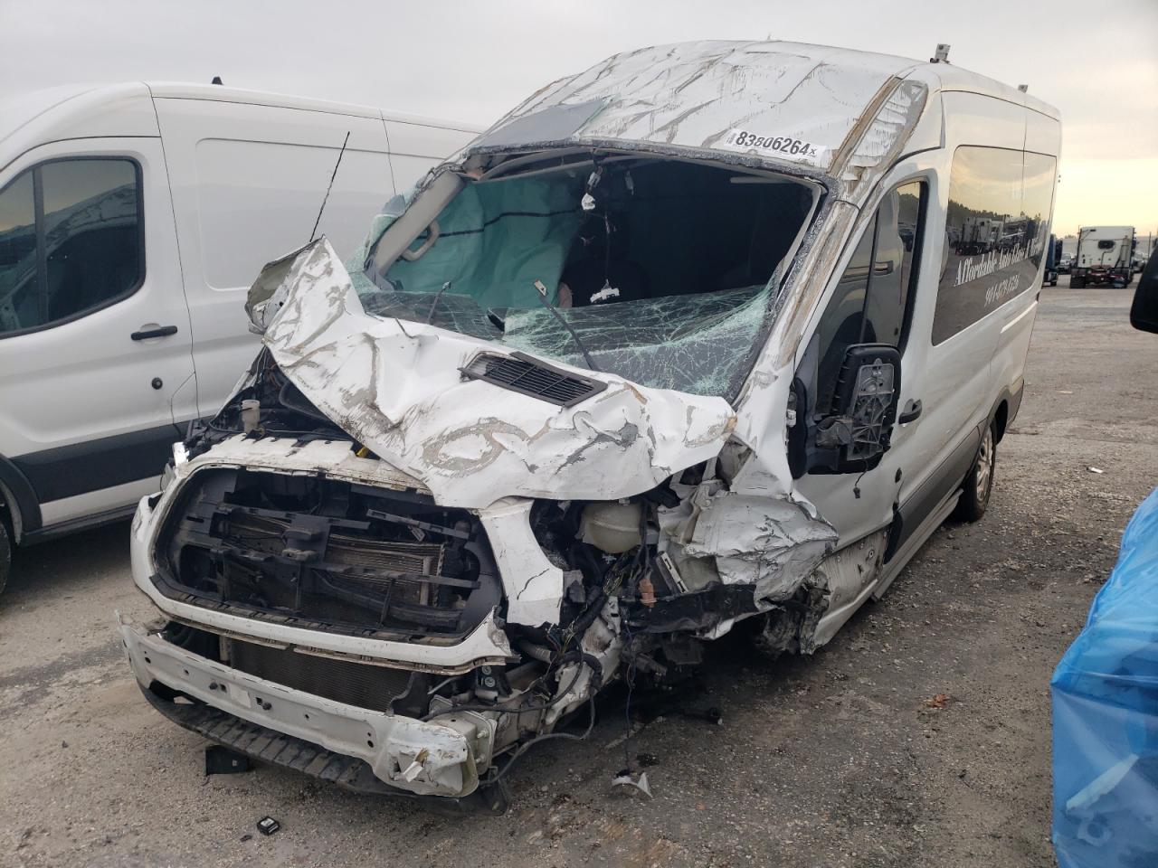 VIN 1FDZK1CM0FKB20329 2015 FORD TRANSIT no.1