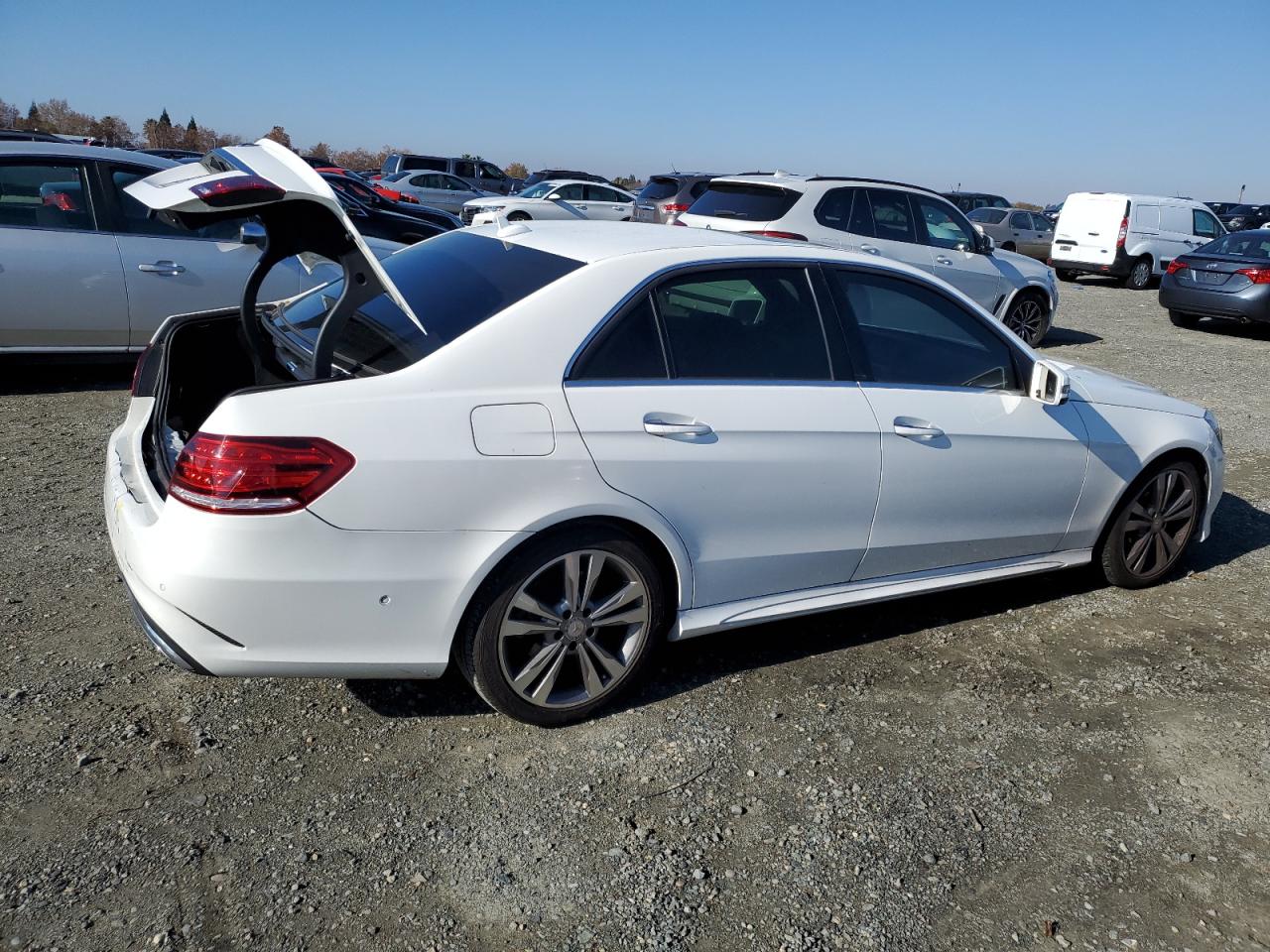 VIN WDDHF5KBXEA971494 2014 MERCEDES-BENZ E-CLASS no.3