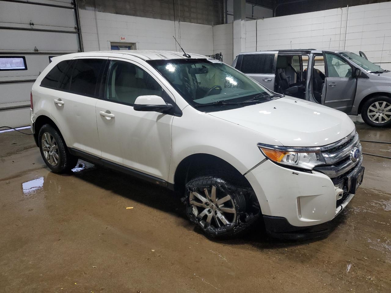 VIN 2FMDK3JC6DBB51138 2013 FORD EDGE no.4