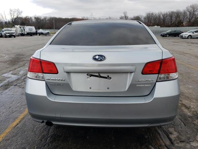  SUBARU LEGACY 2012 Srebrny