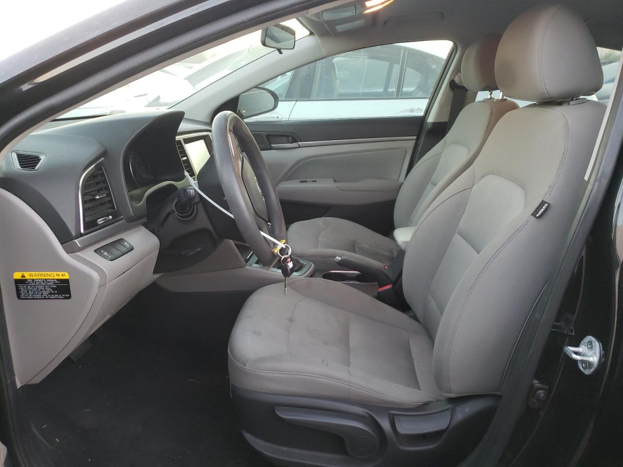 2017 Hyundai Elantra - Image 7