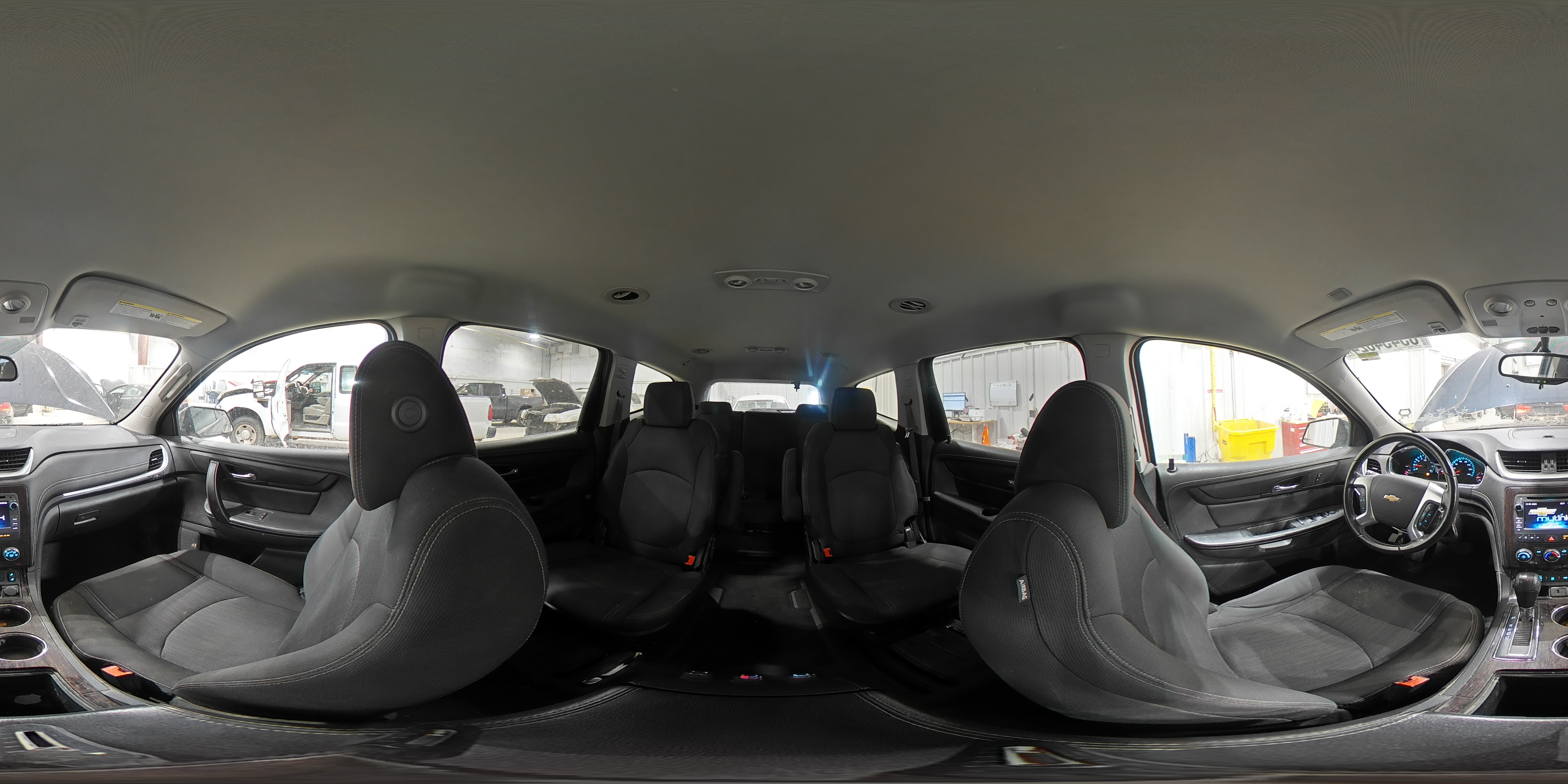 2015 Chevrolet Traverse - Image 14