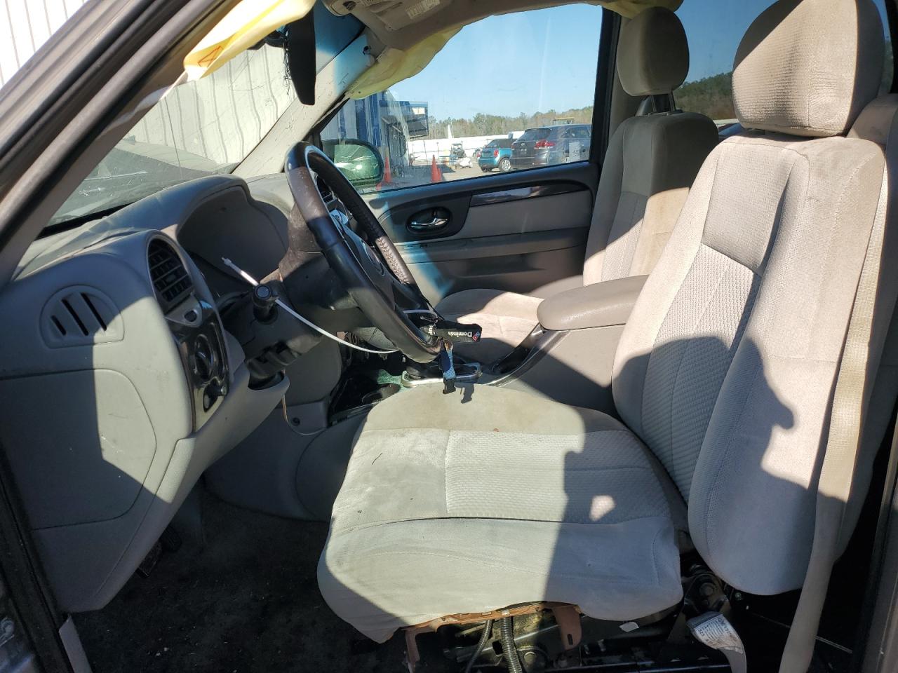 2009 GMC Envoy - Image 7