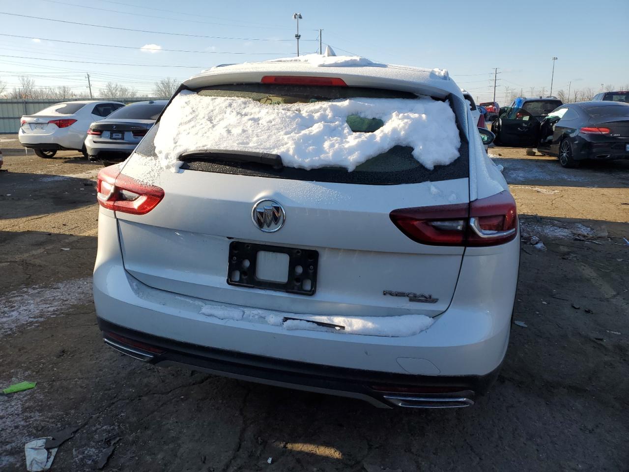 2019 Buick Regal Tourx Essence VIN: W04GV8SX9K1039539 Lot: 84595594