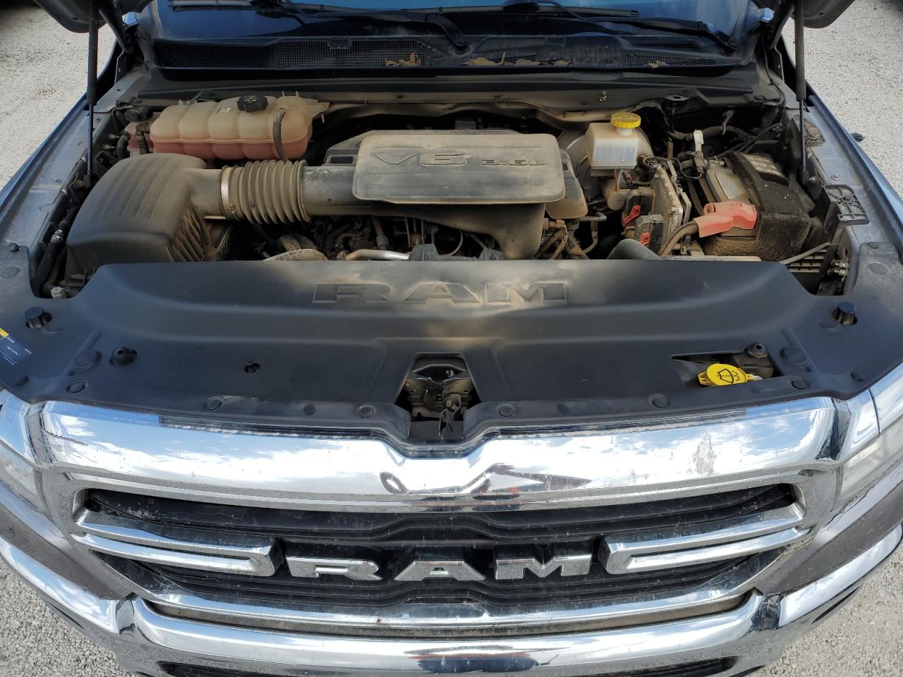 2021 RAM 1500 - Image 11