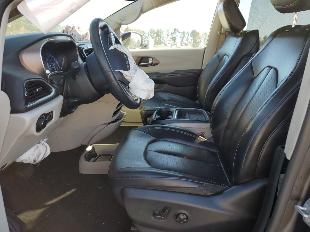 2021 Chrysler Voyager - Image 7