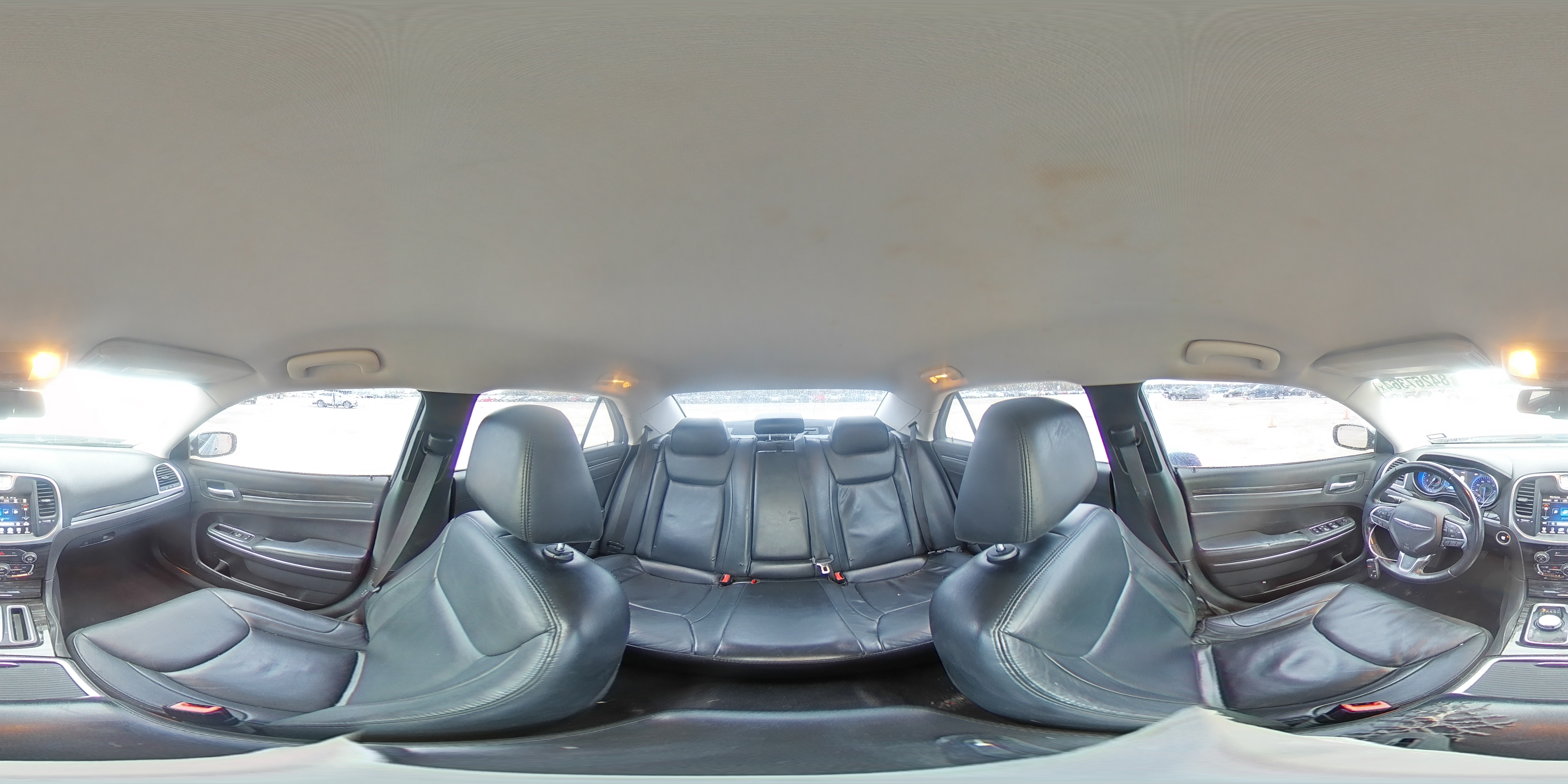 2015 Chrysler 300 - Image 13