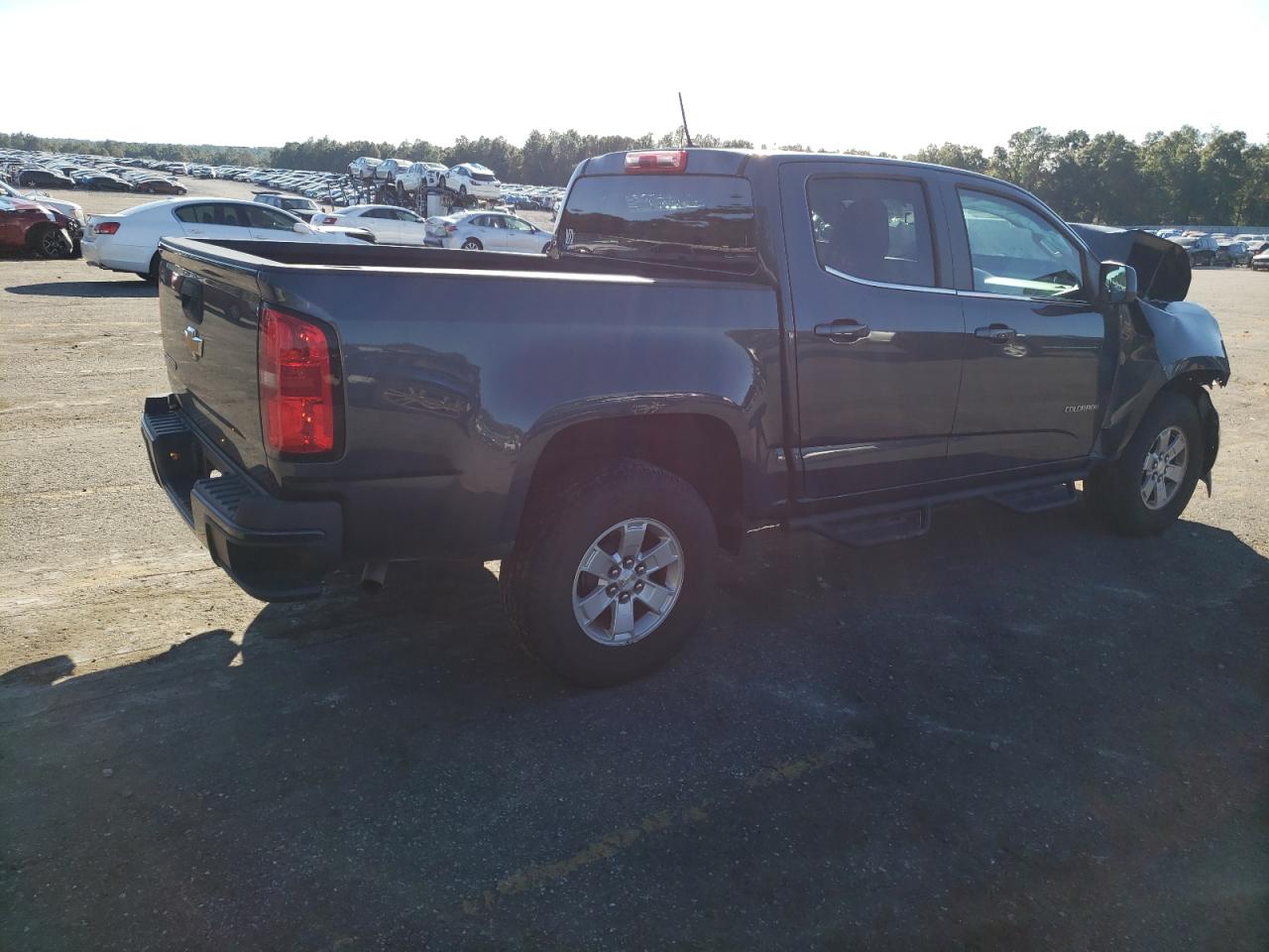 2019 Chevrolet Colorado - Image 3
