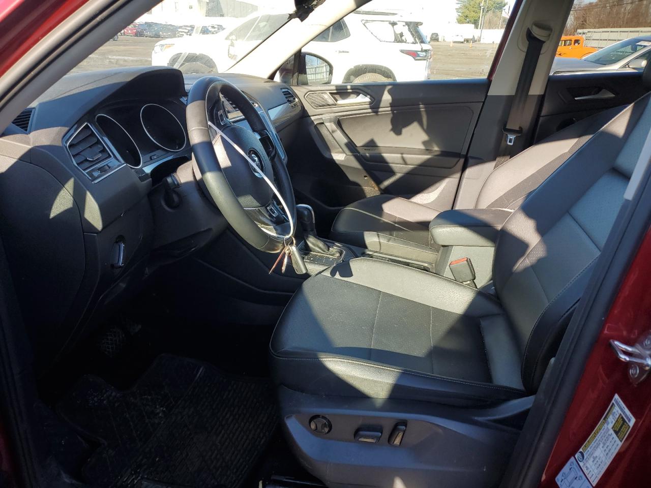 2020 Volkswagen Tiguan - Image 7