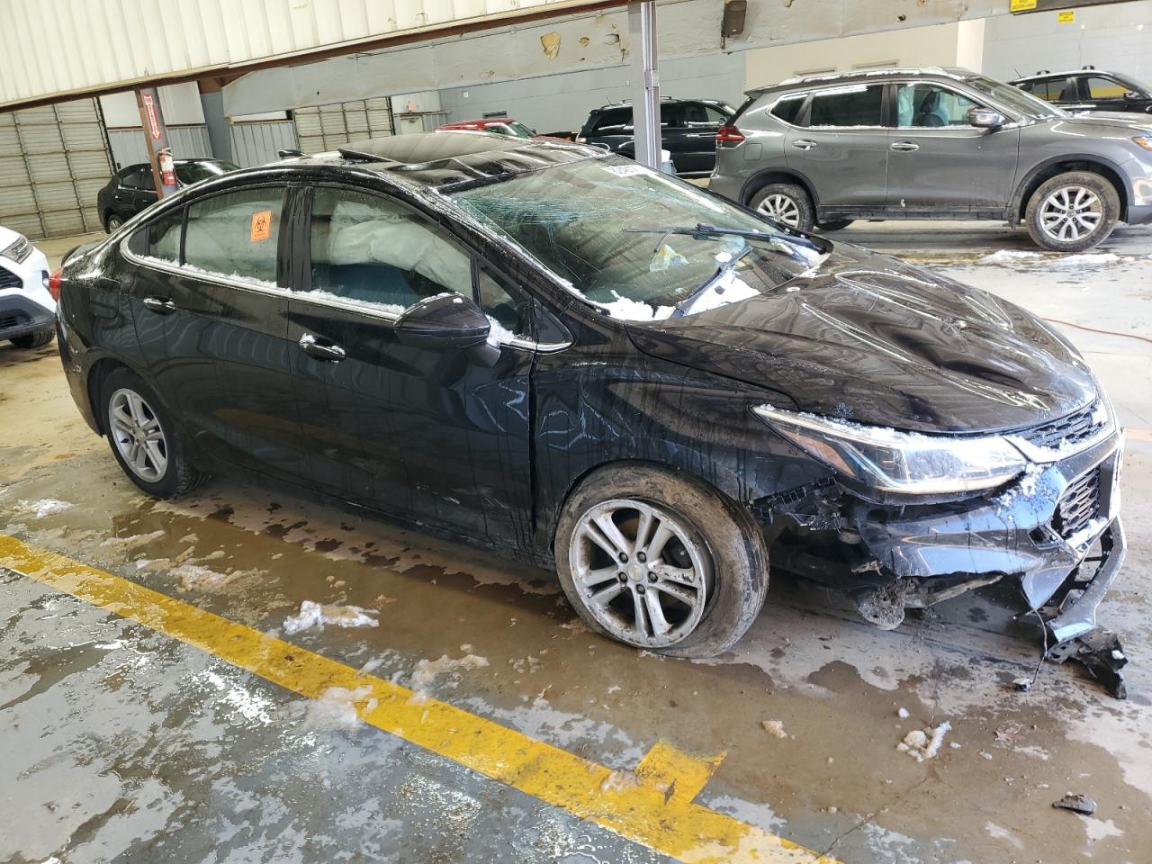 2018 Chevrolet Cruze - Image 4