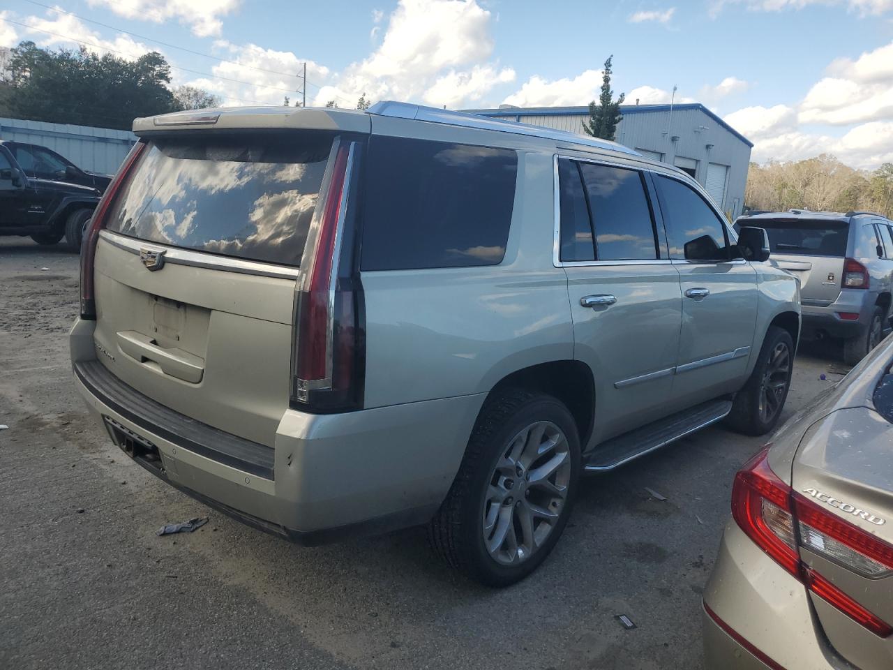 VIN 1GYS4NKJ5FR522847 2015 CADILLAC ESCALADE no.3