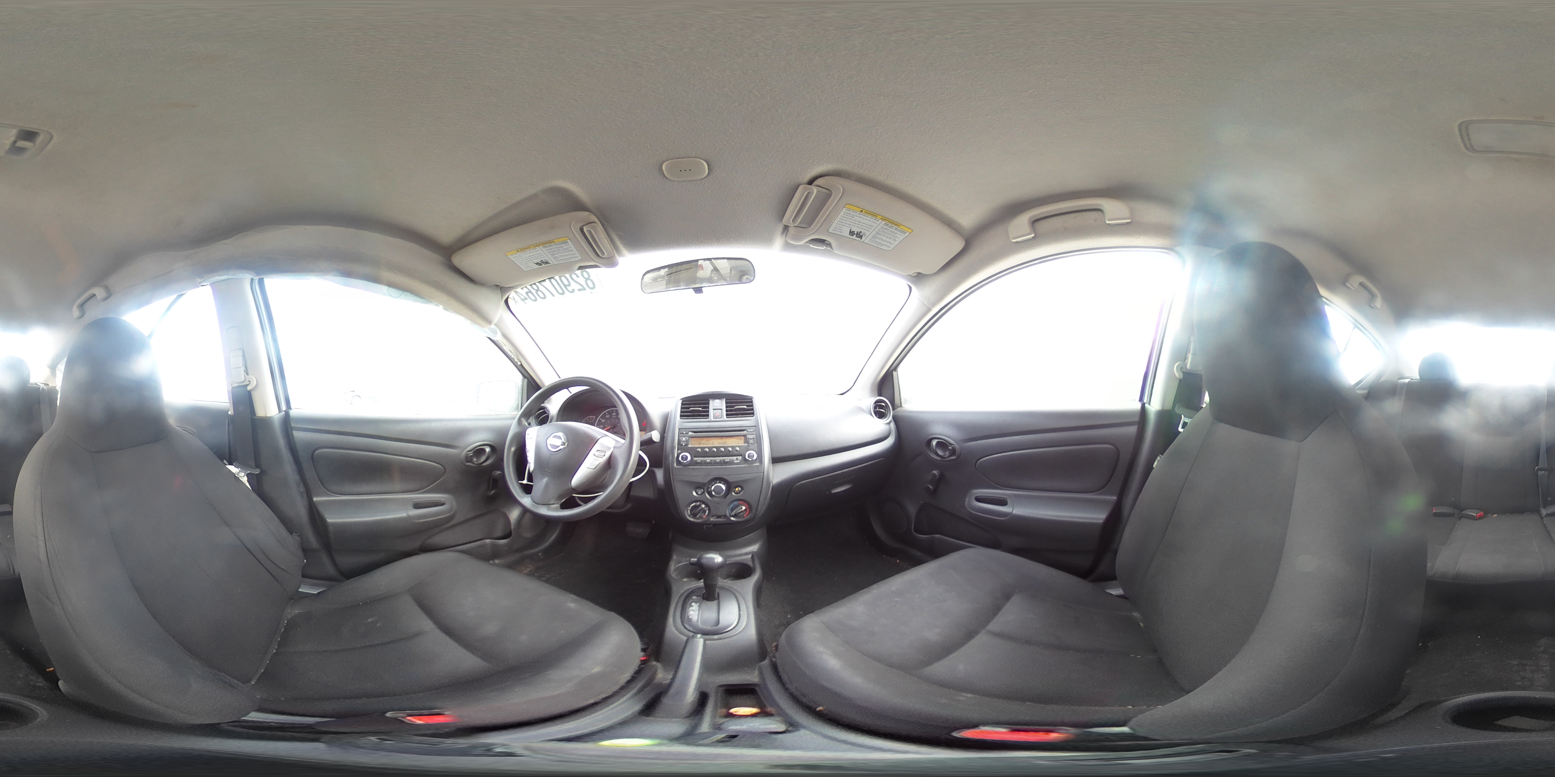 2016 Nissan Versa - Image 12