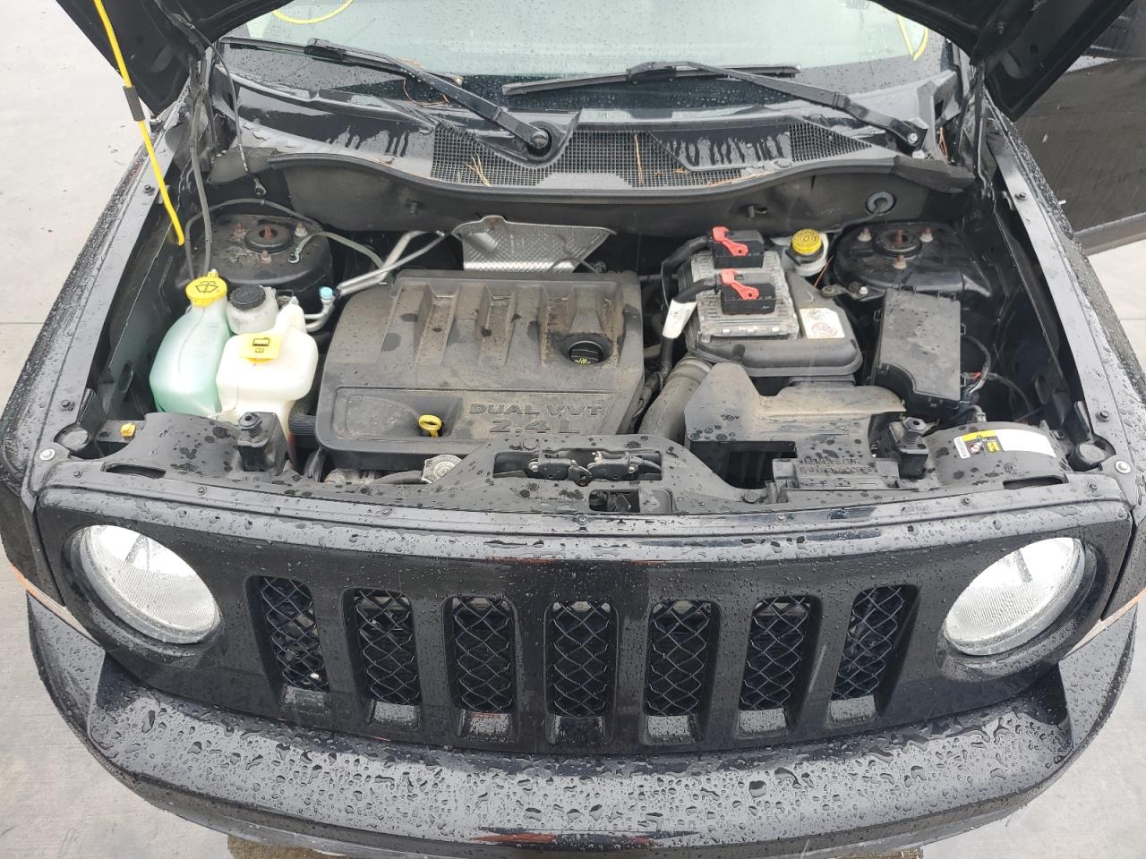 2017 Jeep Liberty (Patriot) - Image 12