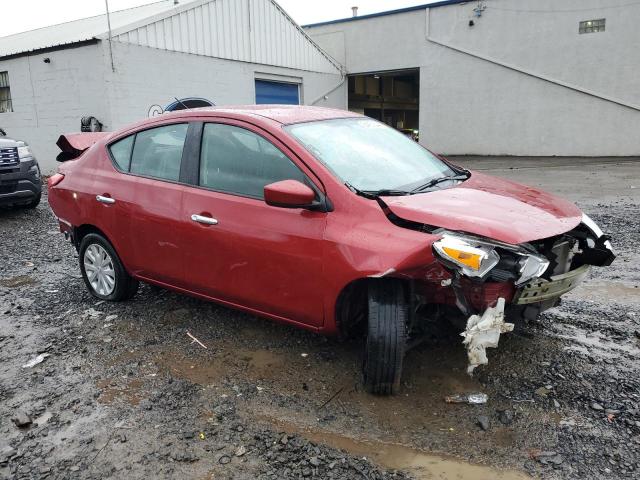  NISSAN VERSA 2015 Czerwony